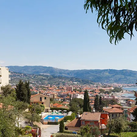 Metropol 4* ディアーノ・マリーナ