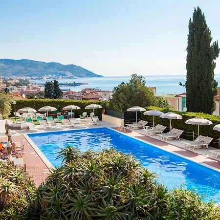 Metropol 4* ディアーノ・マリーナ