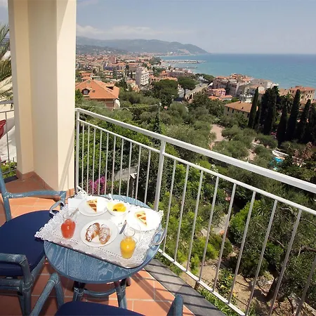 梅特罗波尔酒店