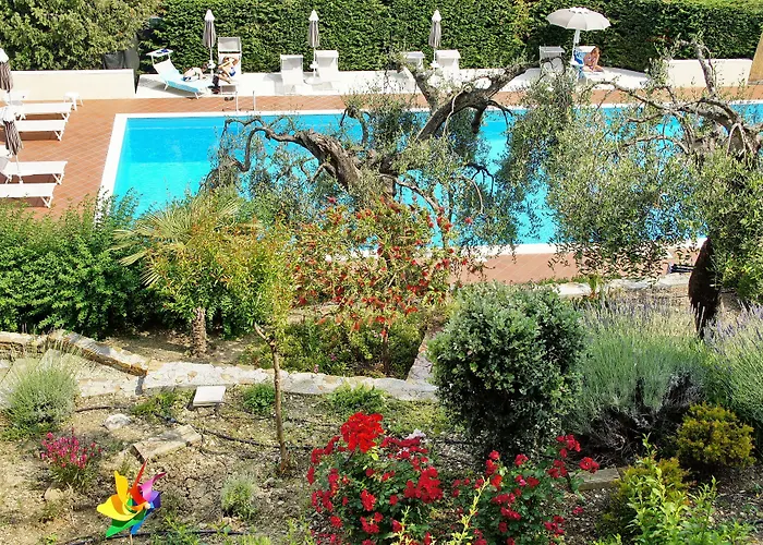 梅特罗波尔酒店 酒店