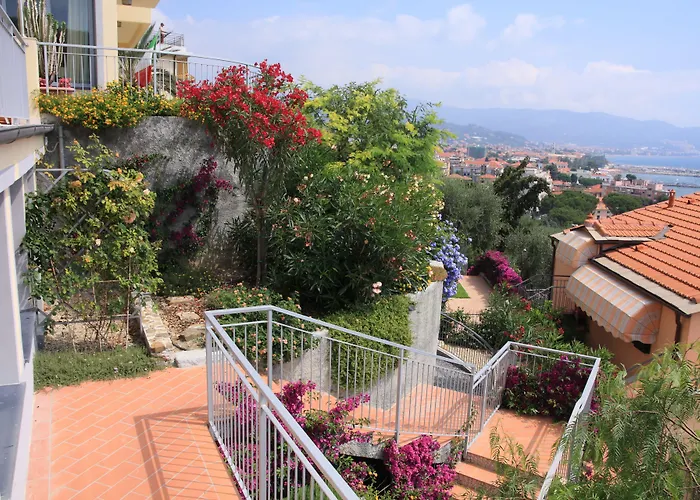 梅特罗波尔酒店 酒店 迪亚诺马里纳