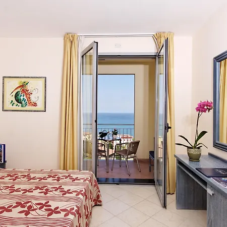 Hotel Metropol Diano Marina