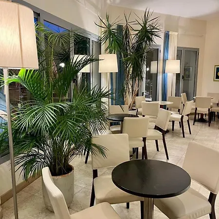Hotel Metropol Diano Marina