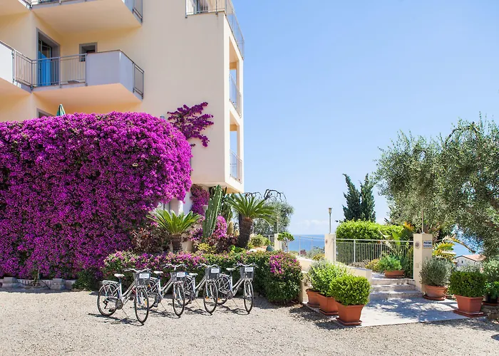 Metropol 4* Diano Marina